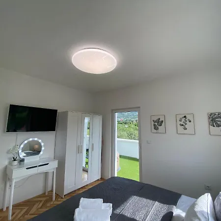 Milena Mit Whirlpool *